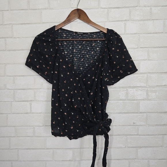 Madewell Tops - Madewell floral wrap around tie top